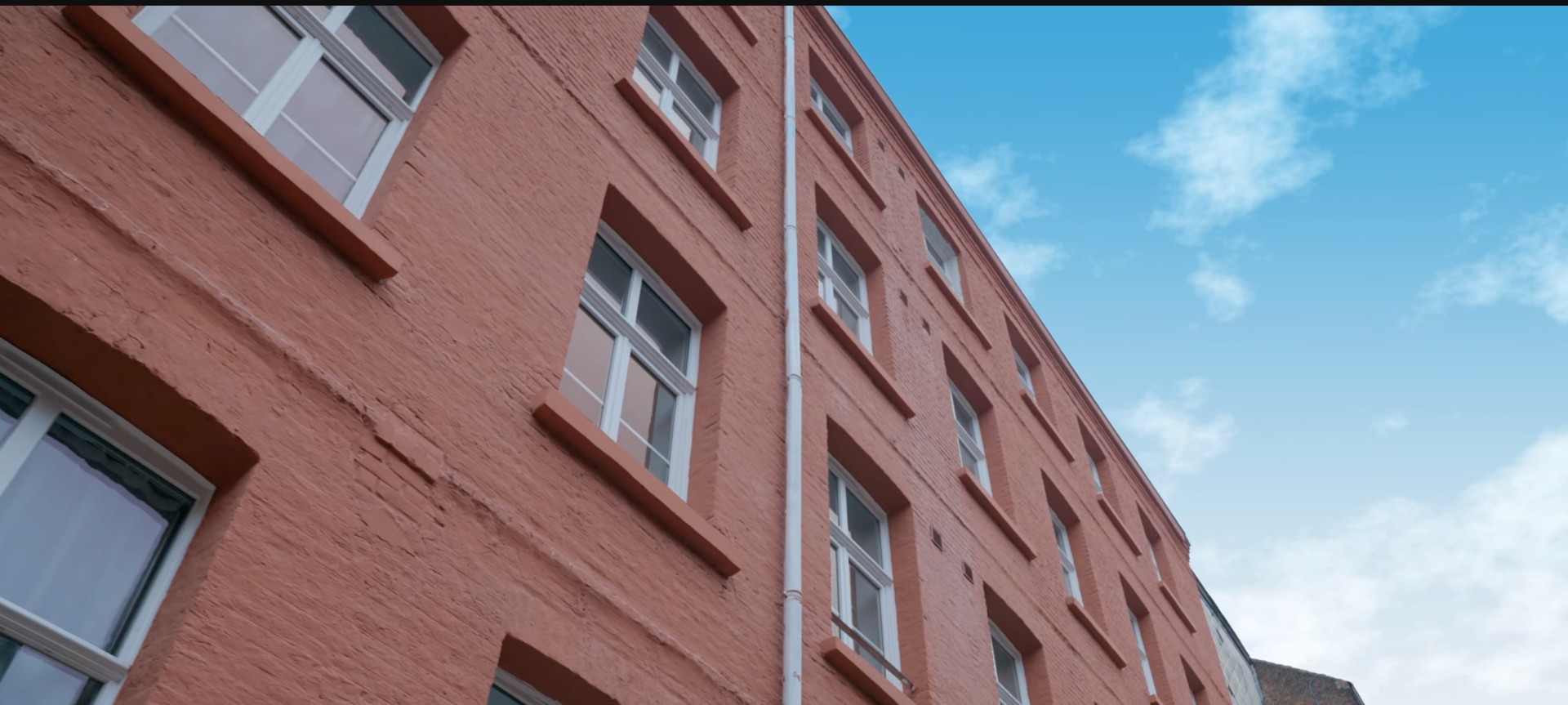 Douai : un ancien collège transformé en 22 logements familiaux grâce à l'épargne citoyenne